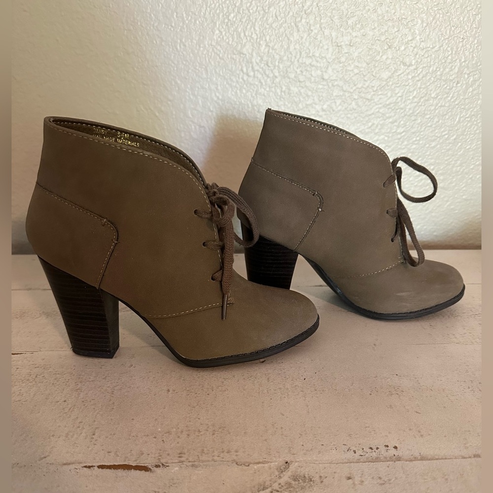 Cute boots!